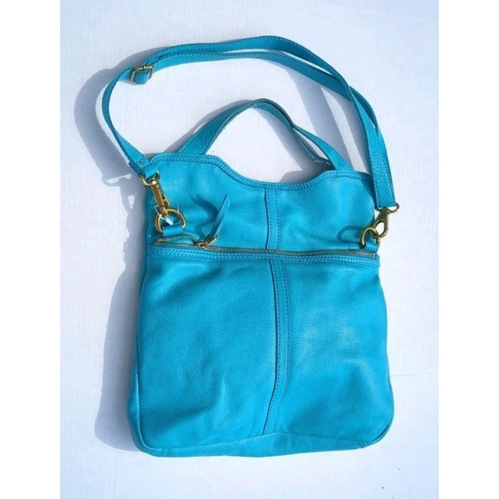 Fossil Erin Tidal Blue Soft Pebbled Leather Fold Over Crossbody Zipper Pockets